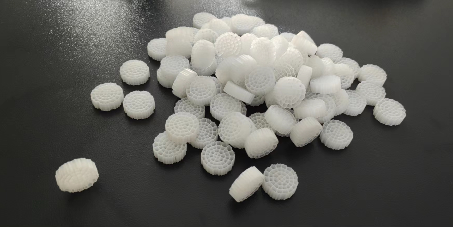 流化床填料.png 流化床填料.png